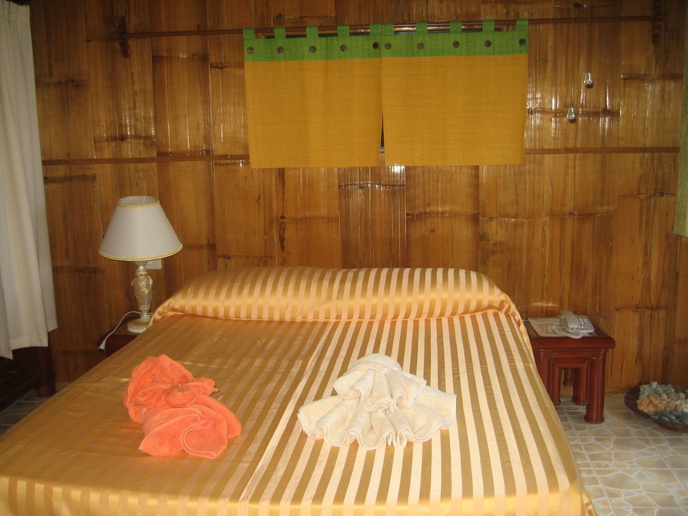 פנגלאו Commander Suites De Bohol מראה חיצוני תמונה